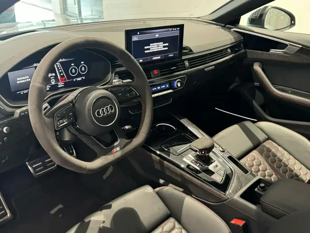 Audi RS 5 — Фото автомобиля 4