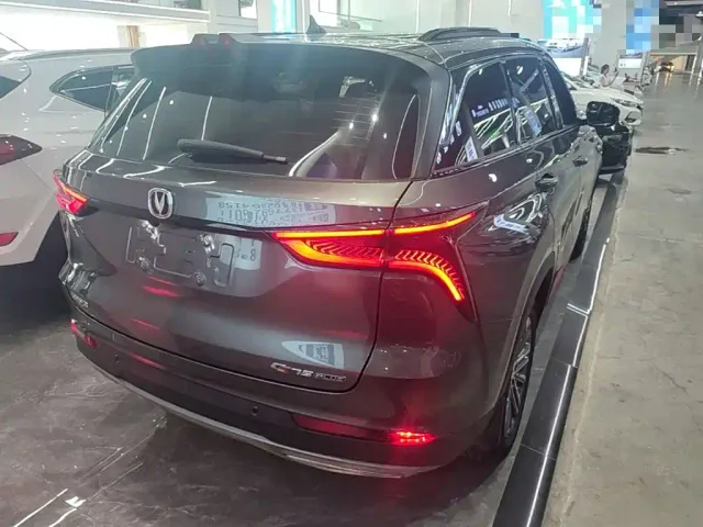 Changan CS75 Plus — Фото автомобиля 6