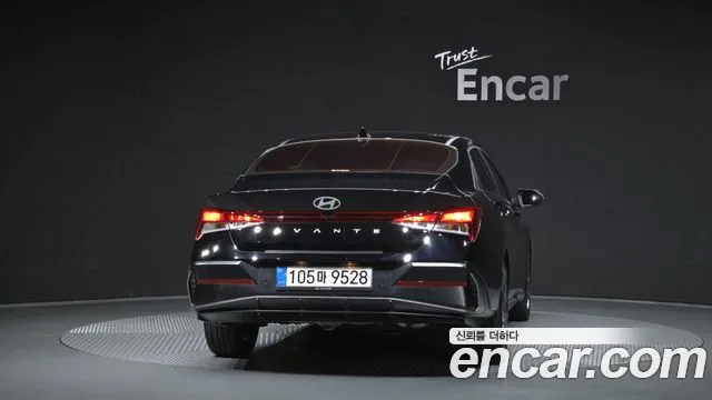 Hyundai Avante CN7 — Фото автомобиля 4
