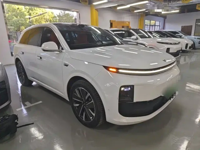 Li Auto L6 — Фото автомобиля 3