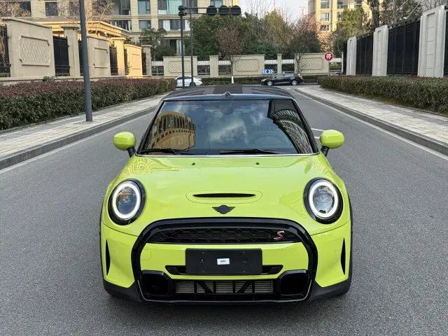 MINI Hatch — Фото автомобиля 2