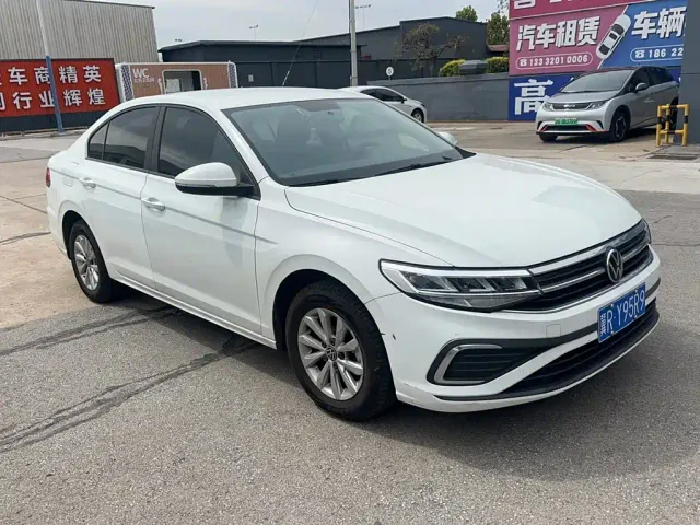 Volkswagen Bora — Фото автомобиля 23