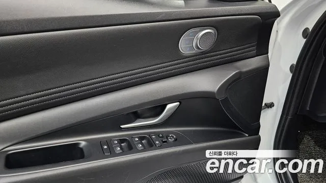 Hyundai Avante CN7 — Фото автомобиля 17
