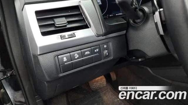 KG_Mobility_Ssangyong Rexton All Rexton Дизель 2.2 4WD — Фото автомобиля 16