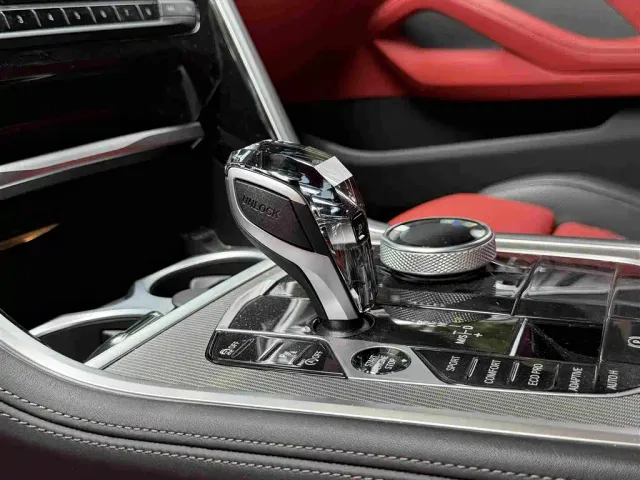 BMW 8 Series — Фото автомобиля 10