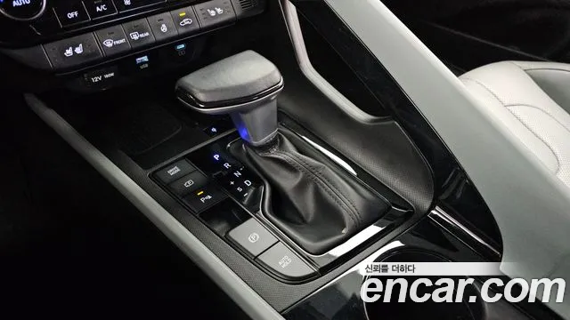 Hyundai Avante CN7 — Фото автомобиля 12