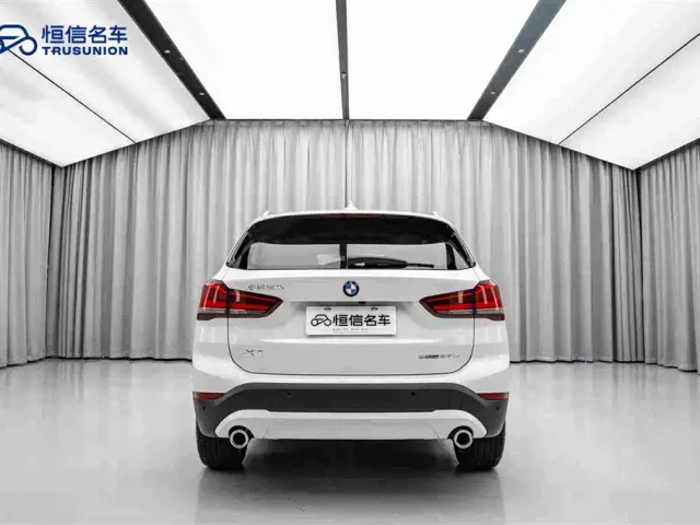 BMW X1 — Фото автомобиля 6