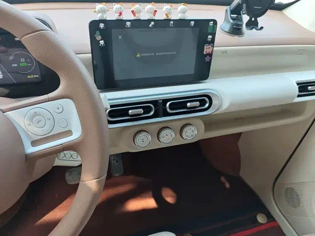 Wuling Hongguang Mini EV — Фото автомобиля 12