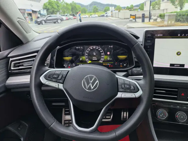 Volkswagen Sagitar — Фото автомобиля 11