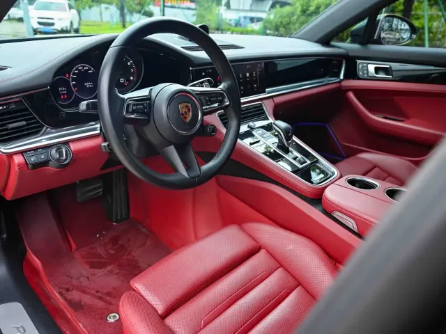 Porsche Panamera — Фото автомобиля 6
