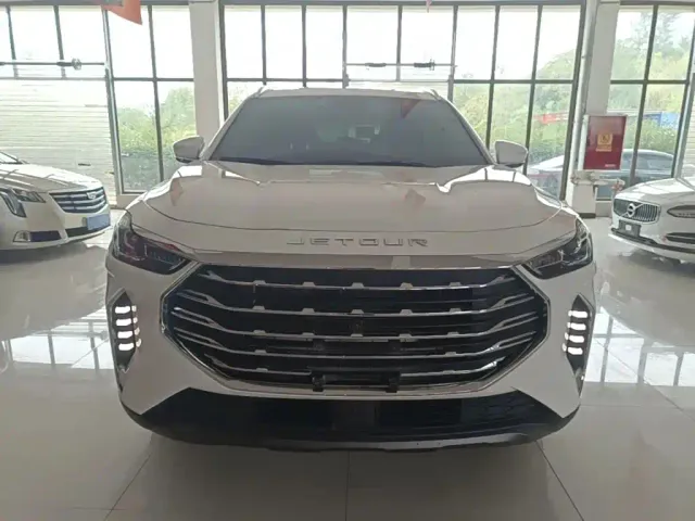 Jetour X70 Plus — Фото автомобиля 2