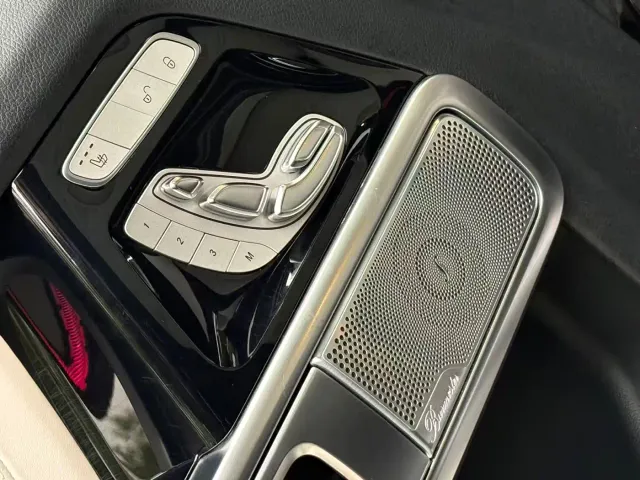 Mercedes-Benz G-Class — Фото автомобиля 19