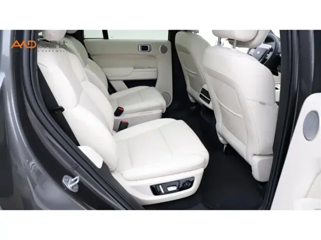 Li Auto L8 — Фото автомобиля 8