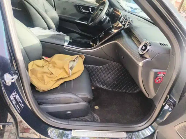 Mercedes-Benz C-Class — Фото автомобиля 10