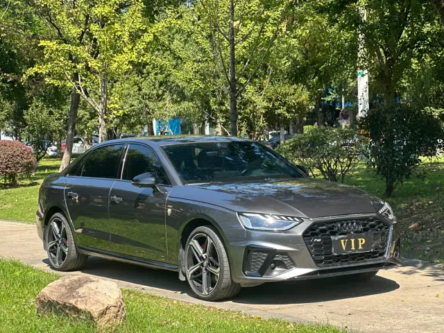 Audi A4L — Фото автомобиля 3