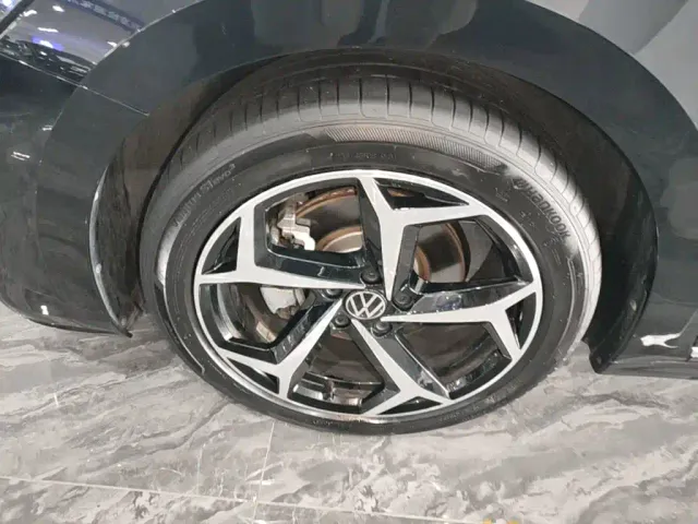 Volkswagen Passat — Фото автомобиля 22