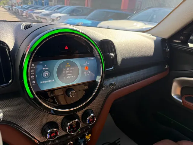 MINI Countryman — Фото автомобиля 17