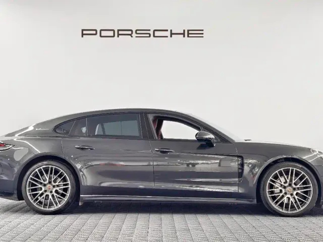 Porsche Panamera — Фото автомобиля 8
