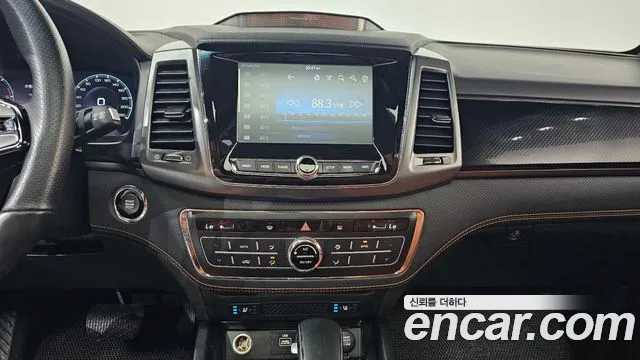 KG_Mobility_Ssangyong Rexton Новый Rexton Sport Khan Дизель 2.2 4WD — Фото автомобиля 12