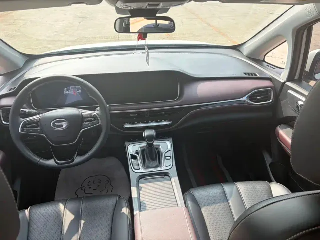 GAC Trumpchi M6 — Фото автомобиля 5