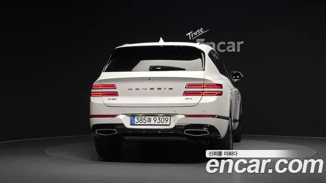 Genesis GV80 — Фото автомобиля 3