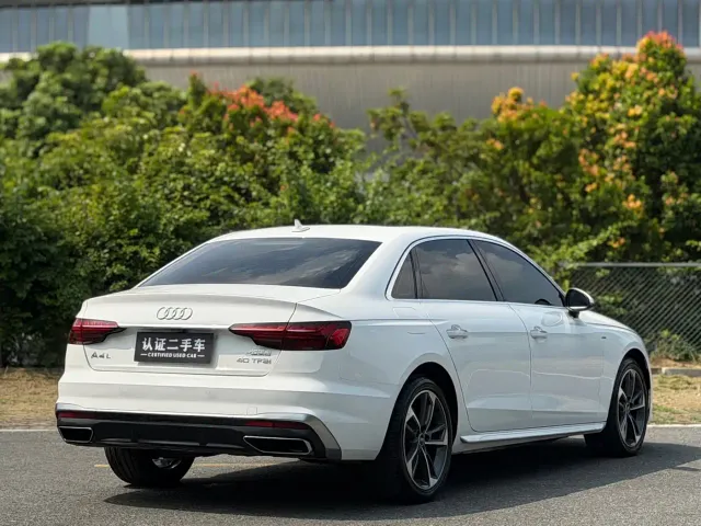 Audi A4L — Фото автомобиля 4