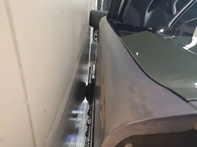 Tesla Model Y — Фото автомобиля 21