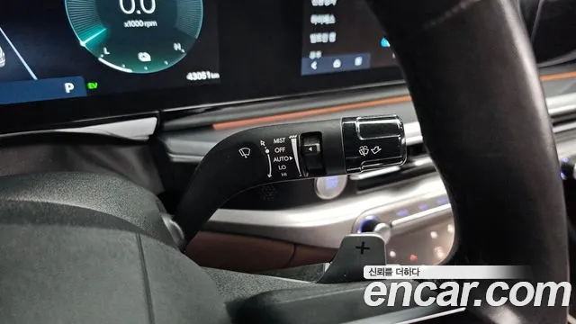 Hyundai Grandeur GN7 — Фото автомобиля 16