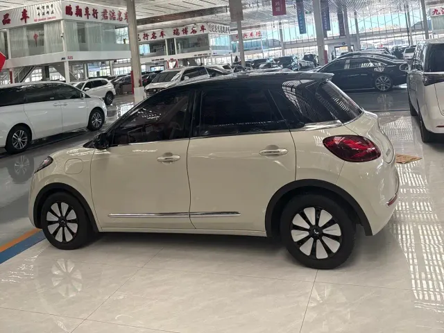 Wuling Bingo — Фото автомобиля 3