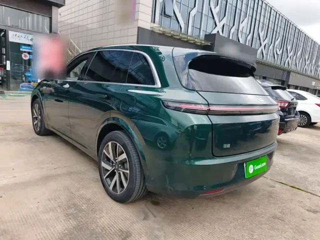 Li Auto L7 — Фото автомобиля 4