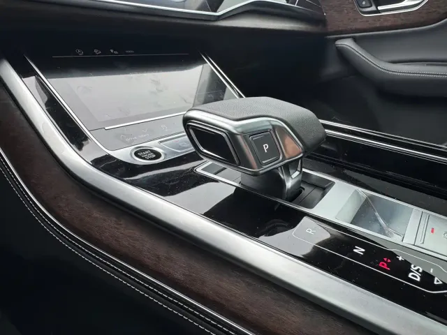 Audi Q7 — Фото автомобиля 14