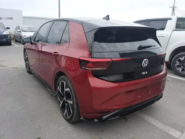 Volkswagen ID.3 — Фото автомобиля 4