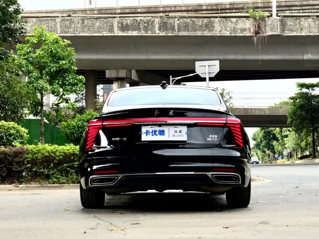 Hongqi H5 — Фото автомобиля 5