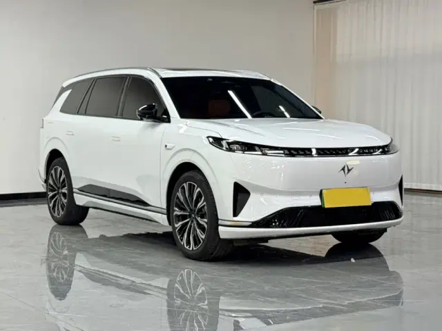Dongfeng eπ 008 — Фото автомобиля 5