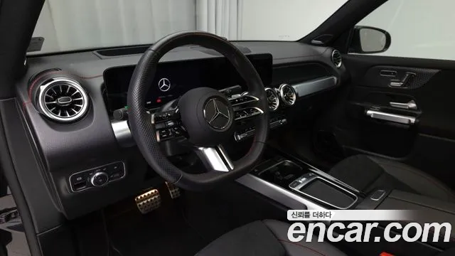 Mercedes-Benz EQB — Фото автомобиля 13