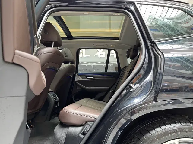 BMW X3 — Фото автомобиля 11