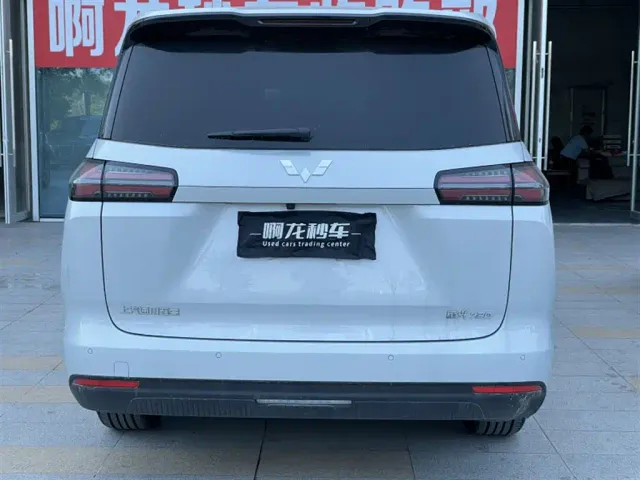 Wuling Starlight 730 — Фото автомобиля 6