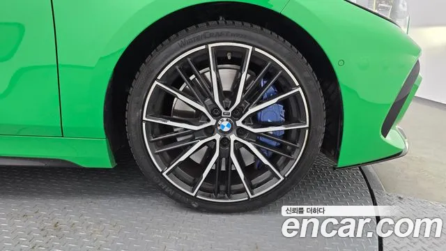 BMW 1-Series 1 серия (F40) M135i xDrive Prism — Фото автомобиля 16