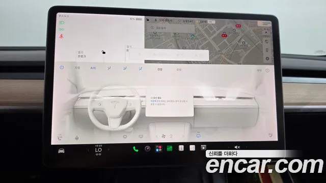 Tesla Model 3 — Фото автомобиля 8