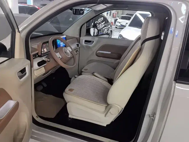 Wuling Hongguang Mini EV — Фото автомобиля 15
