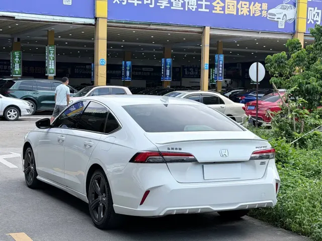 Honda Inspire — Фото автомобиля 13