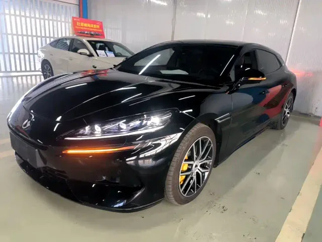 Фотография автомобиля — Denza Z9GT