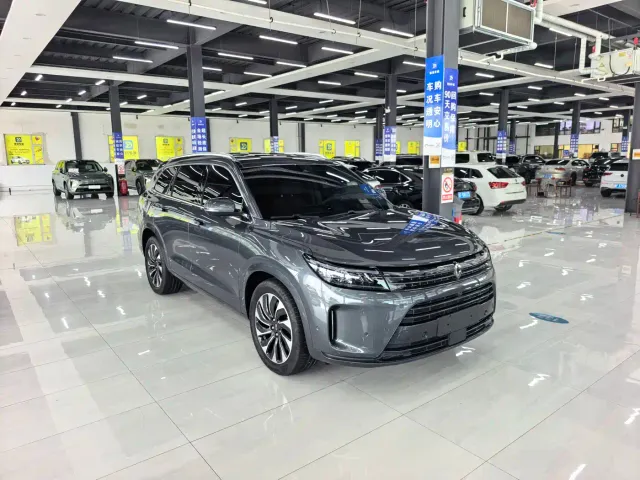 Aito M7 — Фото автомобиля 3