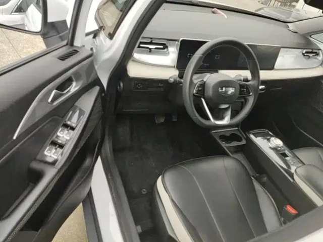 Geely Geometry E Firefly — Фото автомобиля 11