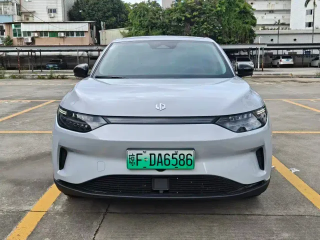 Leapmotor C11 — Фото автомобиля 2