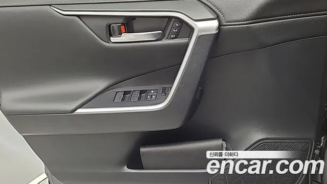 Toyota RAV4 5th Gen — Фото автомобиля 16