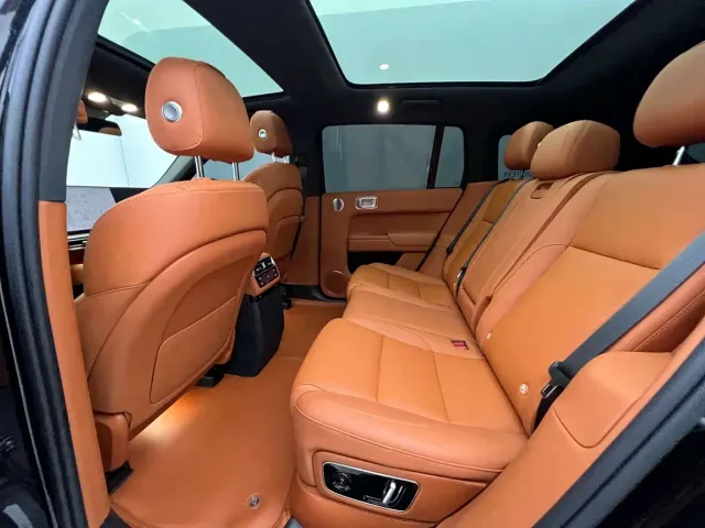 Li Auto L7 — Фото автомобиля 9