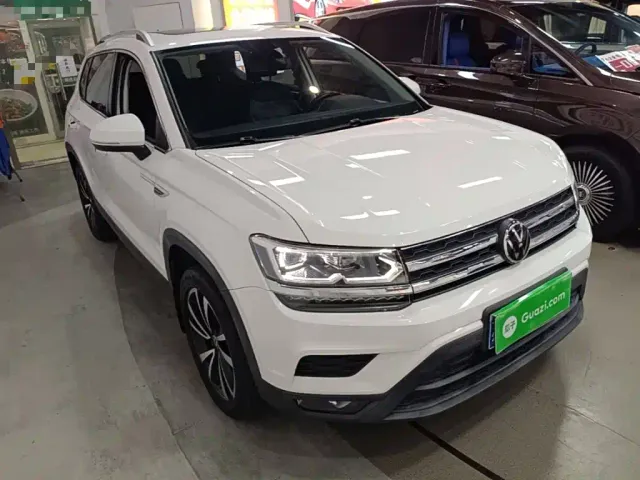 Volkswagen Tharu — Фото автомобиля 3