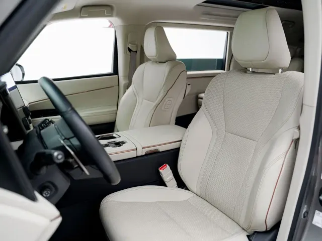 Lexus Lexus LM 2025 Model 500h Six-Seater Prestige Edition — Фото автомобиля 22