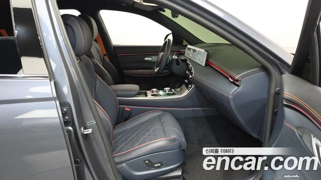 Genesis GV70 2.5T Бензин AWD — Фото автомобиля 25